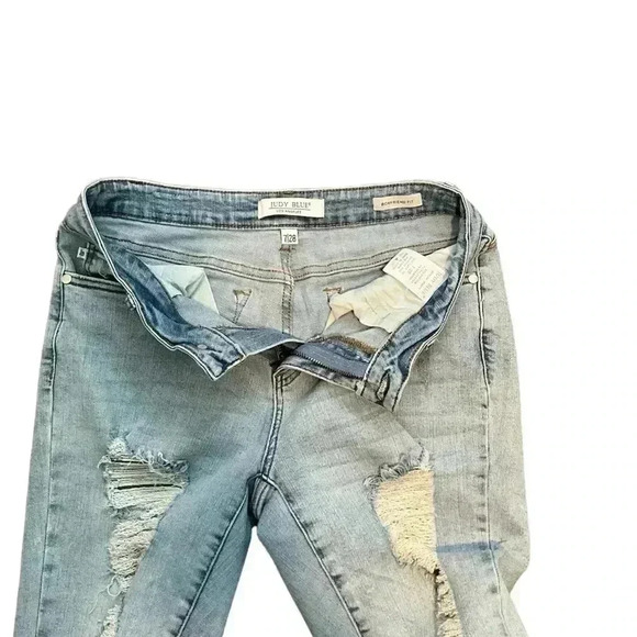 Judy Blue Boyfriend Fit, Light Blue, Size 7/28, Very Stretchy, Great Condition, - Picture 6 of 13